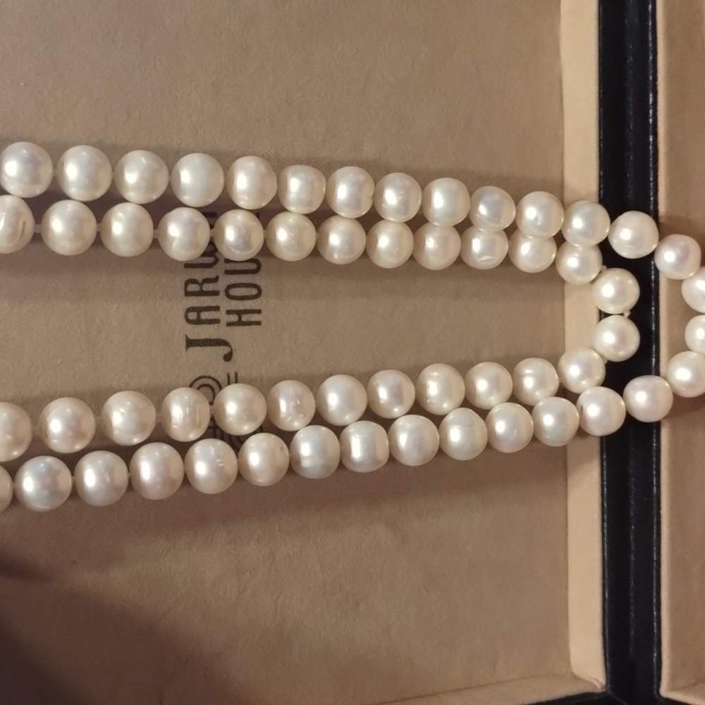 Pearl necklace